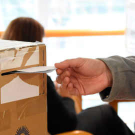 Elecciones en la UNC: ya está disponible el registro para que puedan inscribirse estudiantes, graduados y graduadas que opten votar por correo postal